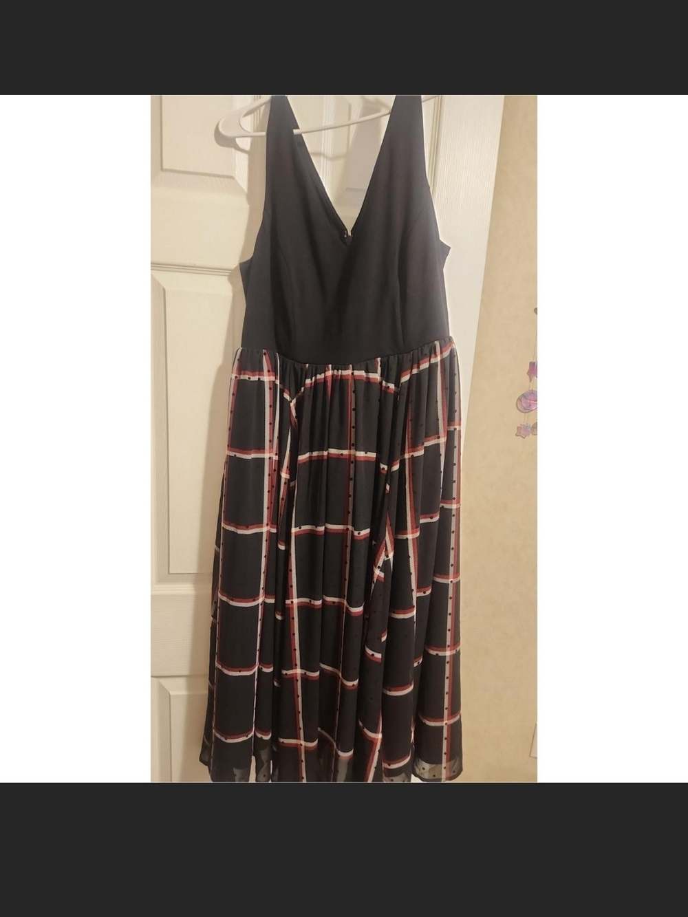 torrid Black V-Neck Plaid Midi Dress - Picture 2 of 3